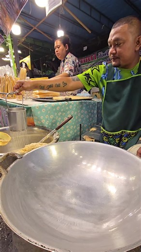 #ขนมลา ปักษ์ใต้ ร้านแม่หนูเอง #งานเคาท์ดาวน์โคราช #streetfood #foodlover