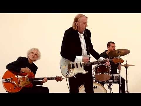 Dog Trumpet - Live Forever (Official Music Video)