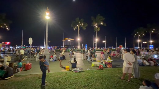 Bars and Clubs in Phnom Penh, Cambodia | Dirt Cheap with Chas Bruns