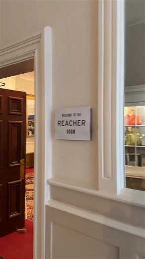 Earlier this year, we brought the Reacher Room experience to Theakston Old Peculier Crime Writing Festival, Harrogate to find out what readers love about Jack Reacher. Can you spot yourself in this clip? Thank you to the amazing T.M. Logan for taking part, too! #JackReacherDay | Jack Reacher