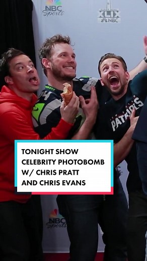 Tonight Show Celebrity Photobomb w/ #ChrisPratt & #ChrisEvans 📸 #FallonFlashback