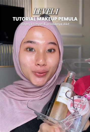 Replying to @arin tutorial makeup pemula level 1 yg stepnya super simple tapi hasilnya bikin segerrr! kalau udah bisa lanjut level 2 ga nih? 👀💗 ib: @Araa💫 #makeup #makeuppemula #tutorialmakeup #tipsmakeup #belajarmakeup