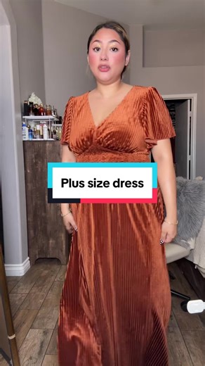 Plus size dress #PlusSize #Dresses #PlusSizeClothes #BigBelly