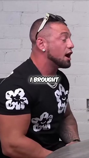 Dont speak about my lady like that 😡 #nojumper #speakup #mywoman #adam22 #embraceyourself