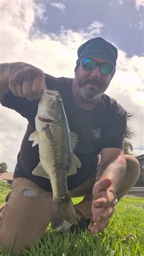 got this bad boy #junebug #fishing #sittingonthedockofthebay #zoom #bassfishing