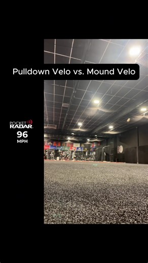 Pulldown velo vs. in-game velo… here’s what you need to know 👇 These two numbers do not look the same for everyone. I’ve seen dudes pull down 105 and never come close to that in a game. I’ve seen guys pull down 96 and also touch 96 on the mound. And I’ve seen guys who throw way harder in pulldowns… but that eventually becomes their in-game top once their patterns clean up. There is no universal rule for the gap. No “it has to be 5” or “it should match.” Every pitcher expresses force and intent 