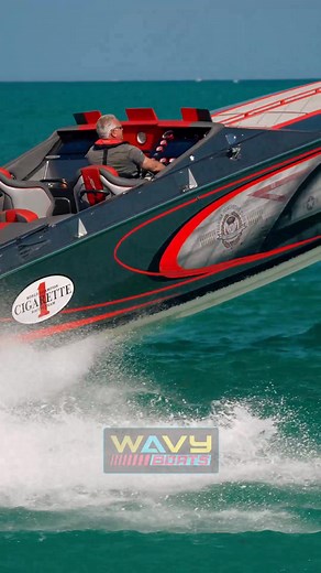 Cigarette 38 Top Gun Exiting Haulover Inlet