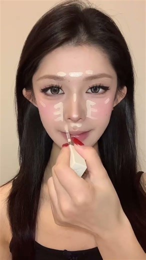 Unlock Celebrity Cat Eye Secrets: Elevate Your Makeup