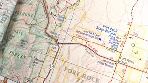 Oregon Road and Recreation Atlas - 11th Edition, 2024 (Benchmark): Benchmark Maps, Benchmark Maps, Benchmark Maps: 9798986387932: Amazon.com: Books