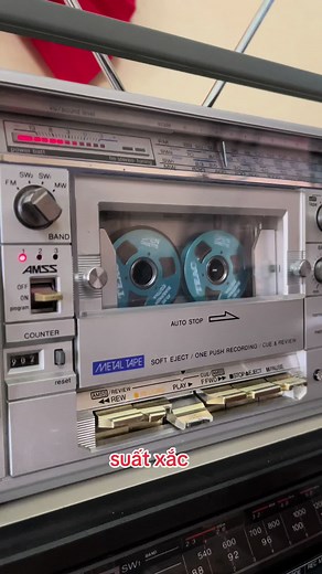 Vintage Sony Boombox Model 700 Review