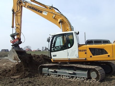 Bagger in Deutschland - Liebherr 926 im Einsatz