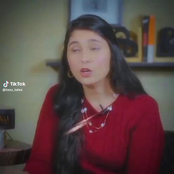 Kdrama kon kon dekhta hy meri tarh or Nimra ki trh 🙂 . . . . come on Instagram >>>>>>> tasu_tales #fyppppppppppppppppppppppp #foryoupage #nimraahmed #nimraahmedofficial