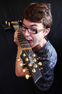 Stevie T Premieres "Djenstrumental" Playthrough Video — Exclusive