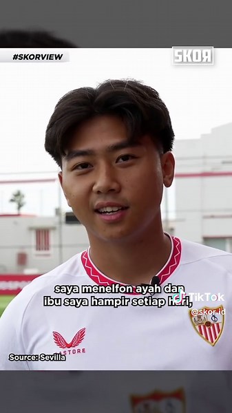 Darrell Ang Gabung Sevilla FC