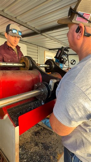 We love teaching others how to make their life easier! #trainingday #bluecollar #JoinTheRevolution | Mobile Machine Source NA