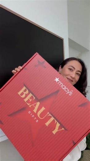 Beauty|Lifestyle|UGC Creator USA🇺🇸 on Instagram: "@macys BEST SALES OF THE YEAR are happening now 🎁 Shop at Macy’s and save on your favorite brands 📍 Some of Beauty Gifts 🎁 from @macys @macysstylecrew 💖 thank you @sharkbeauty FlexStyle Air Styling &Drying System @clinique Moisture Surge @esteelauder Beautiful Magnolia EDP @grandecosmetics Peptide Lash Enhancing Serum @lauramercier Caviar Stick Eye Color @kajabeauty Heart to heart gift set Shop here 🛍️ https://www.motom.me/@inlove.withbeau