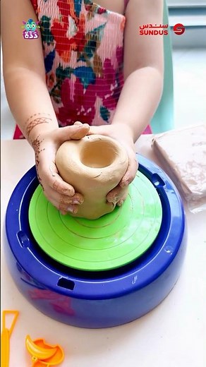 لعبة عجلة الفخار للأطفال، لعبة مسلية وظريفة جدًا #artsandcrafts #crafts #kidscrafts #papercraft