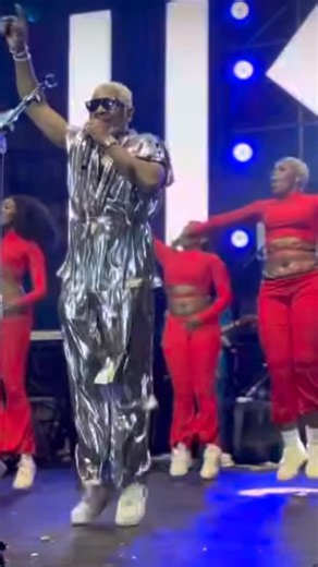 Awilo Longomba Official | Happy 2026 ✨✨✨ #kampalauganda🇺🇬 | Instagram