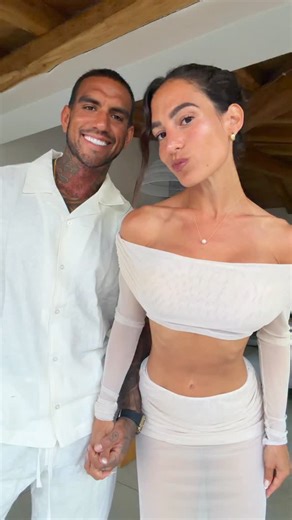 Kicking off Honeymoon 🫧🦋✨🔋🌈🌙🤍 Hello Italia 🇮🇹 | Andrea Thomas