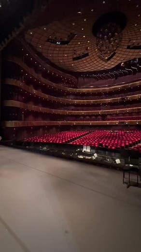 Showtime with Ballet Ballerina Backstage