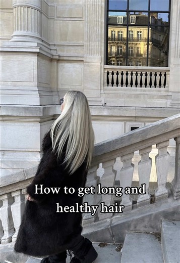 Getting long, healthy hair is actually not that complicated or expensive 👀 My hair used to be FRIED — dry, damaged, over-bleached, heat with zero protection… yeah 🫠 Fast forward to now… I’ll just let the hair speak for itself 🙅🏼‍♀️ I’ve tried sooo many products, but the only things I’ve stayed consistent with: • Mixed rosemary oil as a hair mask 1–2x a week • Organic castor oil as a hair mask 1–2x a week That’s it. No gatekeeping. Absolute game changer. If you’ve been thinking about trying i