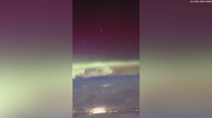 Jaw-dropping scenes show 'train' of Elon Musk's satellites in orbit