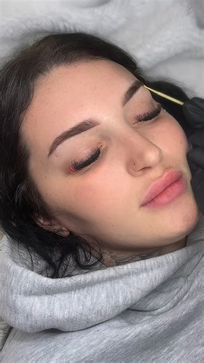 TORONTO NATURAL OMBRE BROWS on Instagram: "Obsessed with this gorgeous clients healed brows from one session! My goal for my clients is to have a soft, natural but defined looking brow once healed! The brows typically fade around 30% during healing so fresh brows will always look a bit more intense. Keep in mind there are certain techniques, pigments, aftercare issues and tattoo depth that can most definitely make the brows turn weird colours or blur out once healed so it’s important to do your