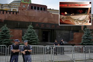 Man arrested in Moscow for trying to firebomb Lenin’s mausoleum
