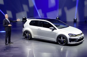 Volkswagen Golf R400 e GTI Roadster concept al Los Angeles Auto Show