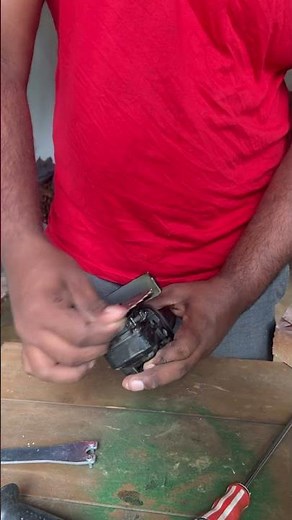 How to Change Angle Grinder Cutting Wheel ⚙️ | Quick & Easy Guide