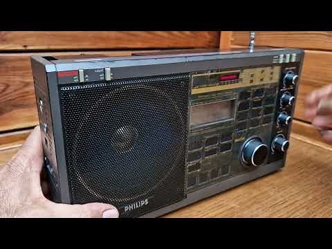 Philips D2935 World Radio Receiver: A Classic All-Band Radio with Global Reach