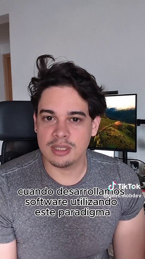 Programación funcional por si siempre has tratado con la programación orientada a objetos y quieres toquetear algun otro paradigma de programación #fyp #software #programacion #techtok #ingenieria