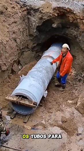 9.6K views · 39 reactions | Como Instalar Tubo de Concreto Sem Cavar Tudo? ️️ O Método Inteligente que Poupa a Estrada! #InstalaçãoSubterrânea #TuboSemQuebrar #TécnicaDeDrenagem #ConstruçãoInteligente #EngenhariaRural | sítio RV | Facebook