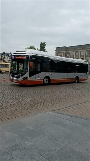 Bus STIB 9485 en ligne 38 vers Gare Centrale