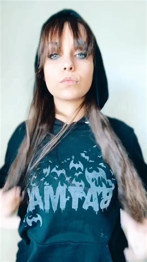 😜✨ #adamschallenge #family #dontmesswithme #batman #friends #fy #fyp #girl #fun