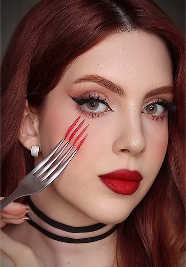 Spooky Halloween Makeup Hacks for a Creepy Look
