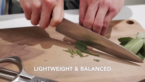 Global 5 piece Ikasu Knife Block Set - Lightweight Japanese Stainless Steel, Razor-Sharp Edge, Made in Japan, (G-2 8 in Chef, G-9 8 1/2 in Bread, GS-5 5 1/2 Vegetable, GSF-22 4 1/4 Utility), G-79629AU