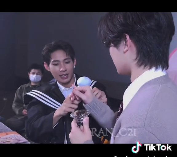 Tutor's bombastic side eye 😆#tutorkrp #mynameis_yim #tutoryim