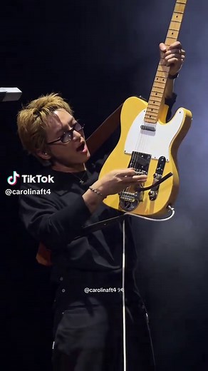 Kim Daniel: Wave to Earth Concert Highlights