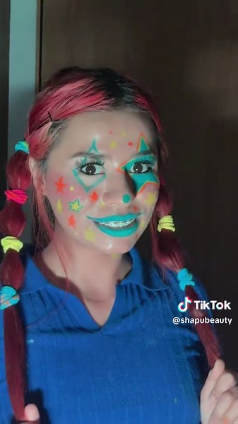 Maquillaje Payaso Neón: Tutorial Colorido y Brillante