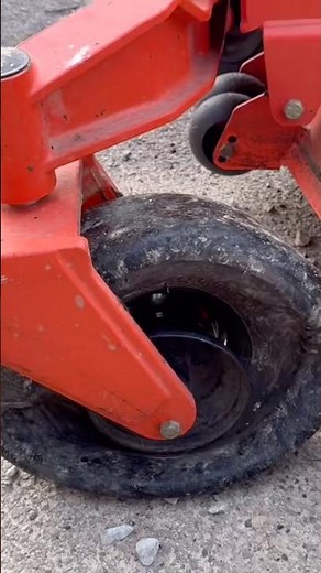 Front Tire On Lawnmower Flat Need Your Help In Finding A Solution #flat #tire #lawnmower