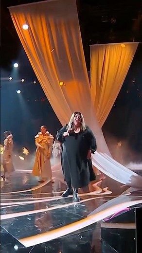 Patrizia lascia il segno alla Finale di #TheVoiceSenior con "Oggi sono io" ⭐️