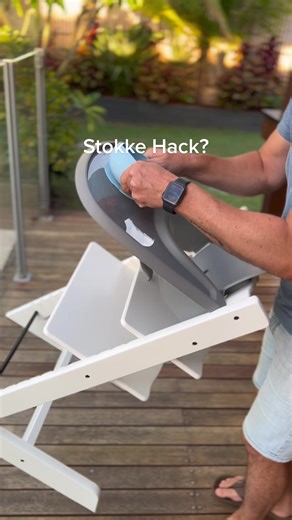 Sold out twice in a month, these #brightberry unique tray stickers are the best! Add our award-winning theOne™️ suction bowls and level up your mealtime experience with Stokke Tripp Trapp high chair. #babybowl #highchair #tripptrapp #messybaby #stokketripptrapp #stayput #babyessentials