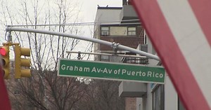 Puerto Rican community protests sign removal in Williamsburg, Brooklyn