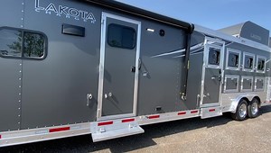 3.5K views · 134 reactions | ✨TWO BEDROOM✨ Bunk Bed Horse Trailer!!...