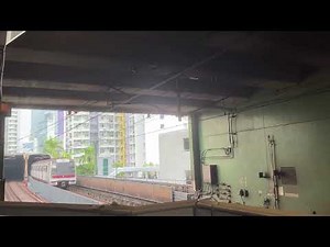 （有兩列異線車￼在葵芳站）TWL M-train (A223/￼A236)駛離葵芳站2台往中環TKL M train（A189/A188￼￼￼￼ ）不載客葵芳站2台￼￼（回將軍澳綫￼ ）