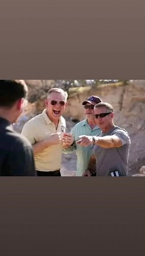 I'm United States army general who served as the commander of resolute support mission and United States Force's Afghanistan and a distinguished military career, with experience in various leadership roles within the u.s army general military in special operations and combat units, making him a seasoned respected military leader. #military tiktok#fyp#army#cia#militar#vira #u.s#rangerschool#motivational videos