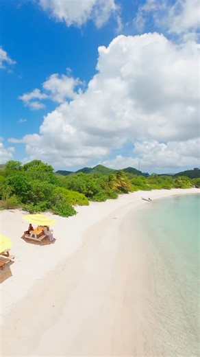 Simply mesmerizing! Visit Antigua and Barbuda - 🔗 Link in bio #LoveAntiguaBarbuda #BeHere #BeachTherapy #OceanMagic #IslandBliss #TropicalVibes #NatureHeals | Antigua and Barbuda Tourism