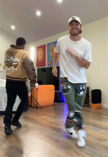 Exploring the Art of Photobombing in Photography