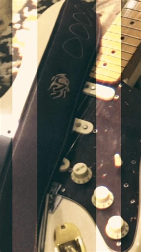 Sempre com Grandes Marcas!🙌🎸🔥 #guitar #louvorea #musica #adoracaoautentica #guitarcover